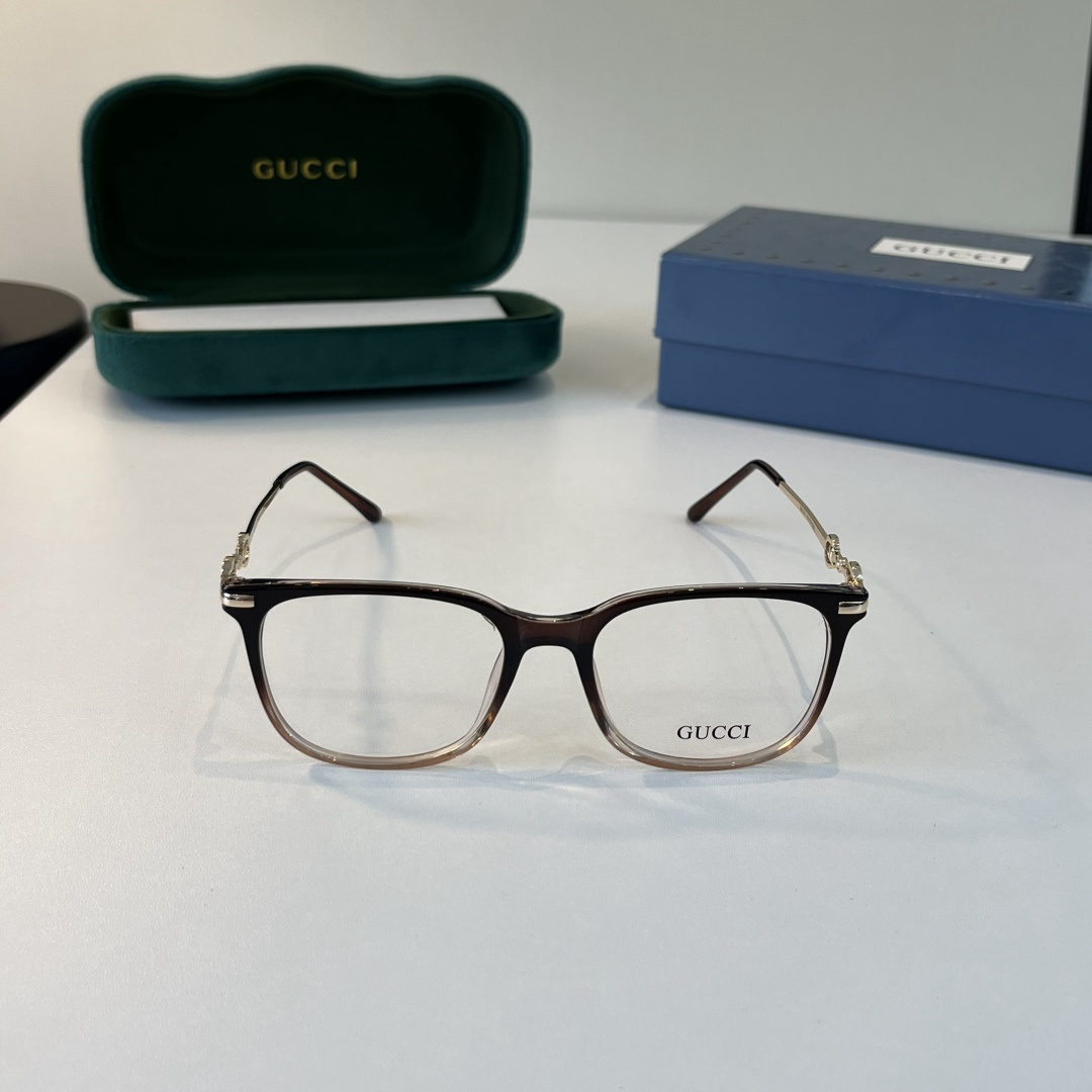 Gucci , Sunglasses view 3