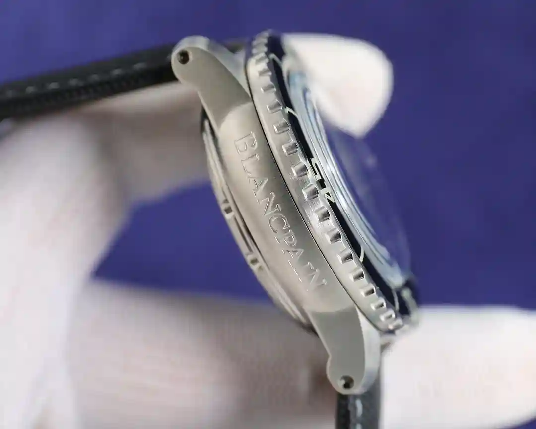 General Watches Blancpain transparent bottom 1450 dense bottom 1150 Watch view 8