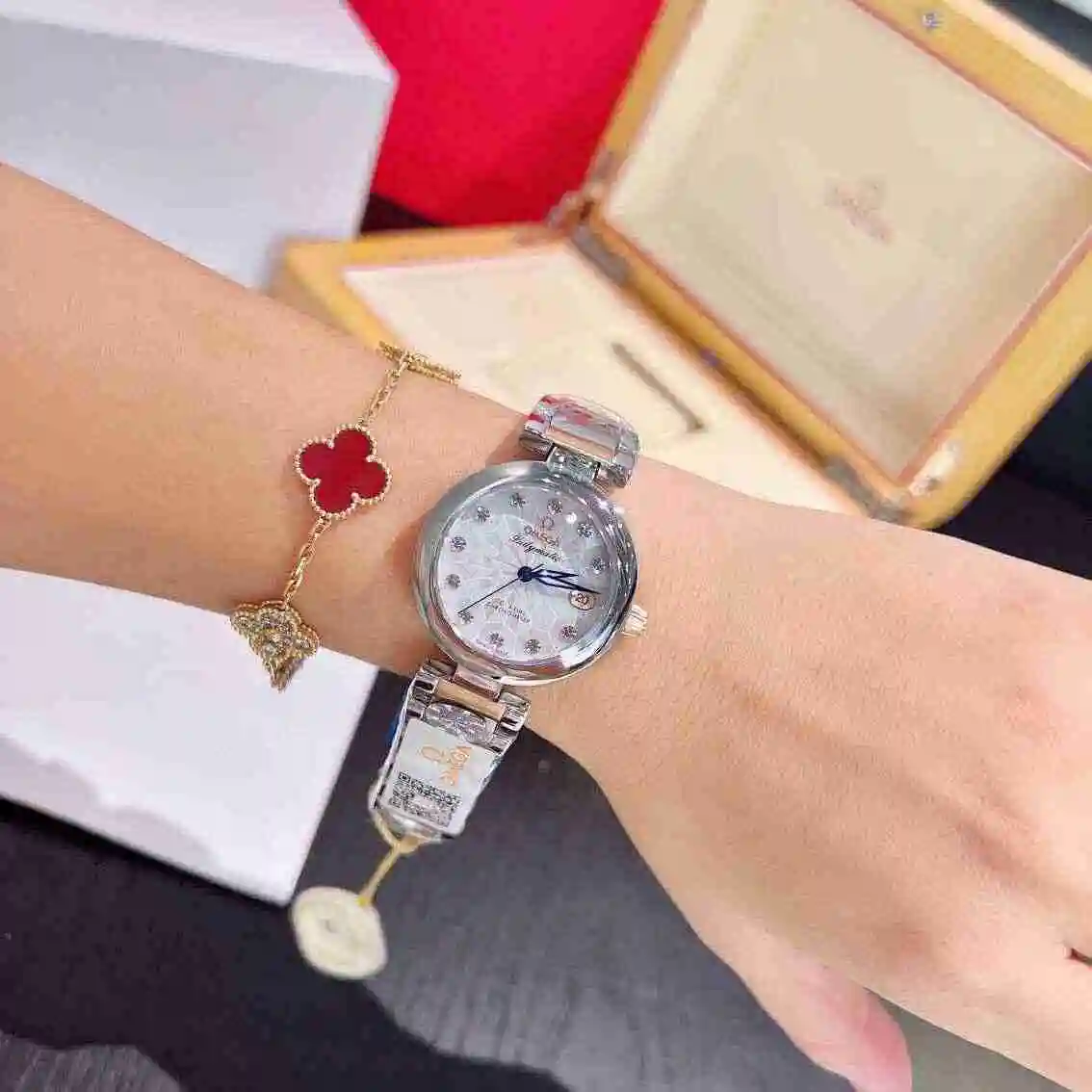 General Watches Omega Watch Women's Watch Paired with Original Fully Automatic Mechanical Movement Top Grade 316 Precision Steel Case with Mineral Super Strong Mirror Diameter 30mm KK03050 3 view 3