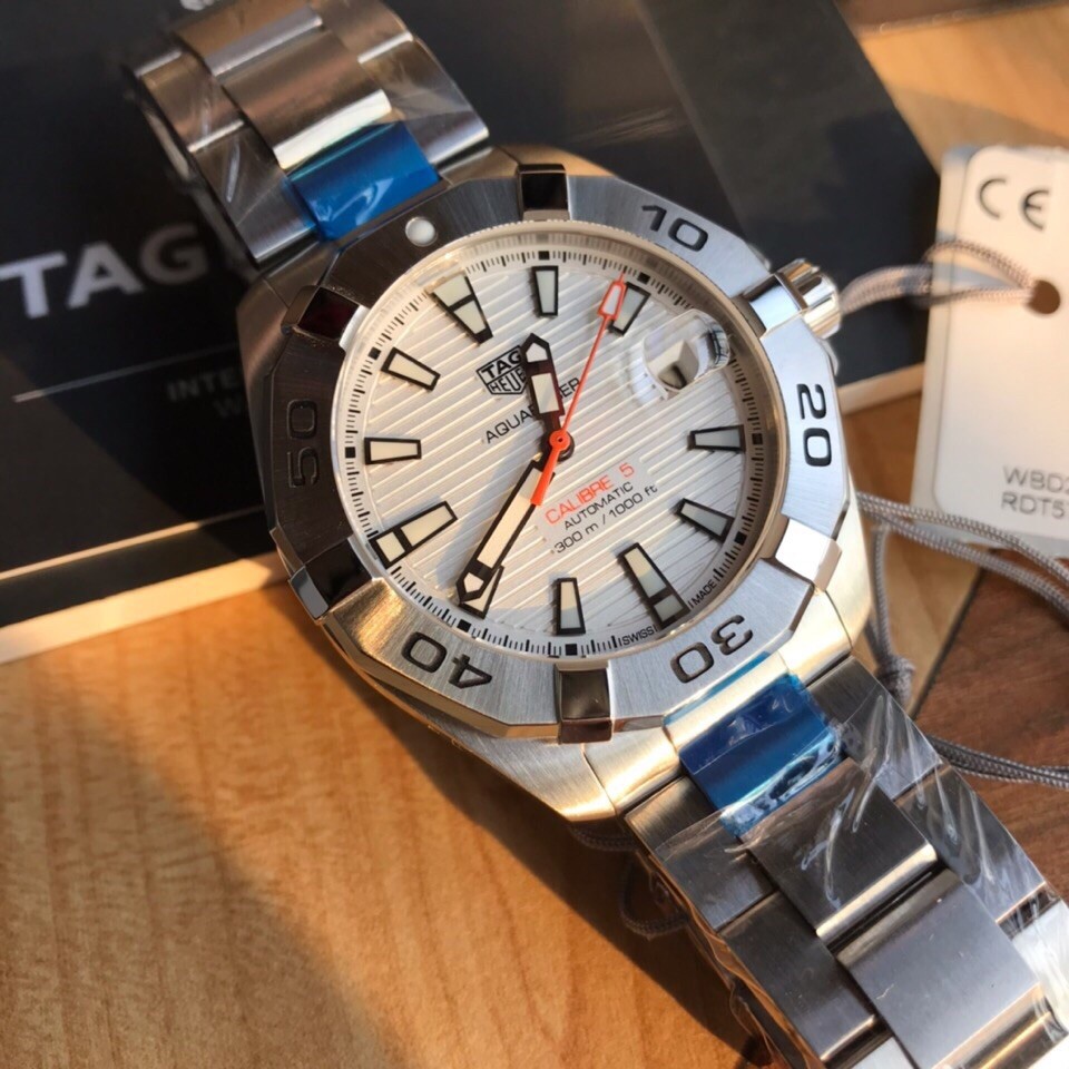 TAG Heuer Aquaracer Stainless Steel Automatic 41mm Watch view 4