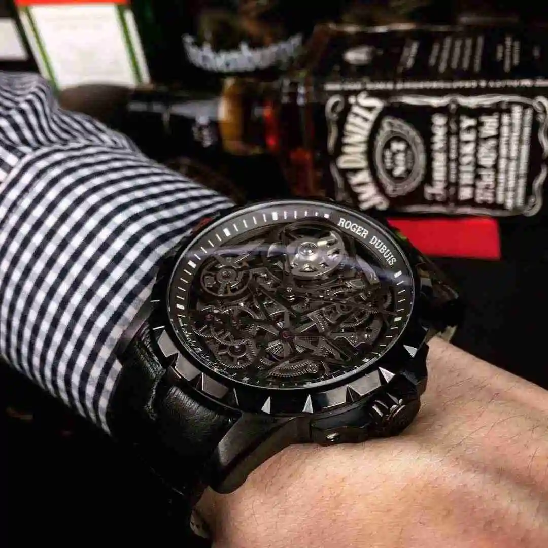 General Watches Roger Dubby 450 rose 470 Watch view 9