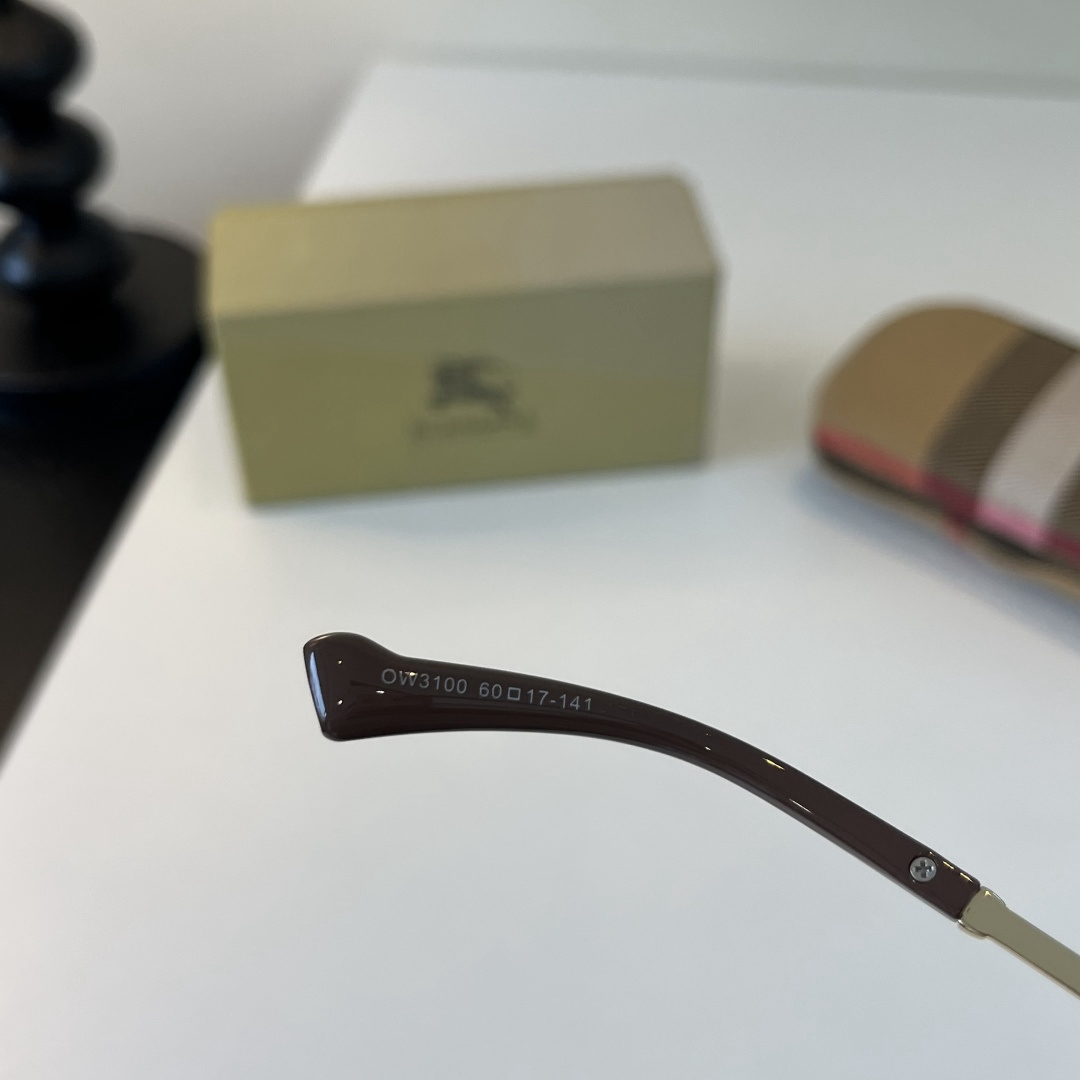 Burberry Sunglasses view 10