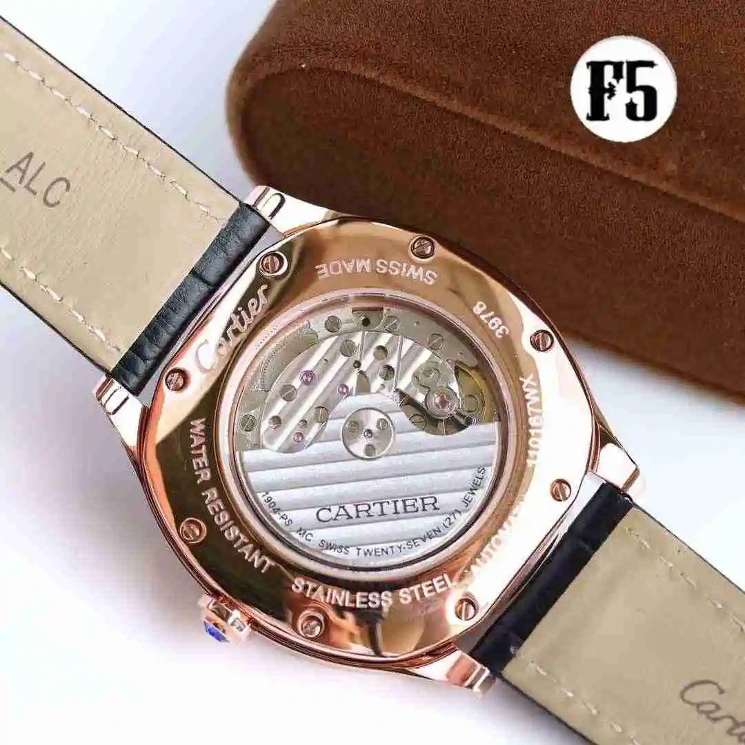 General Watches Drive de Cartier watch view 2