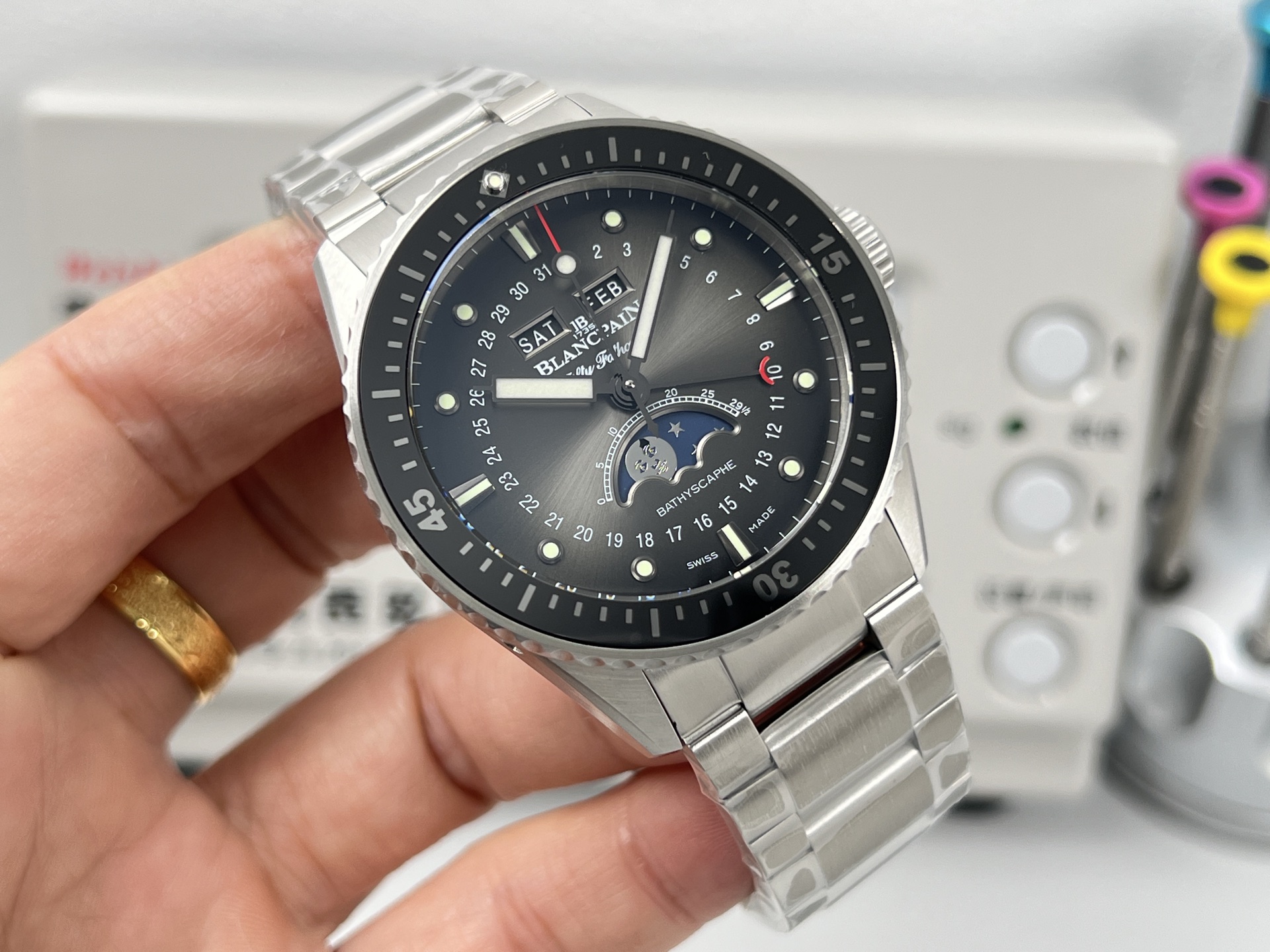 Ceramic Watch view 2