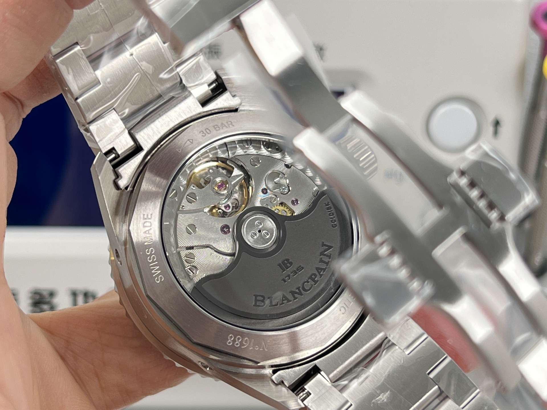 Ceramic Watch view 6