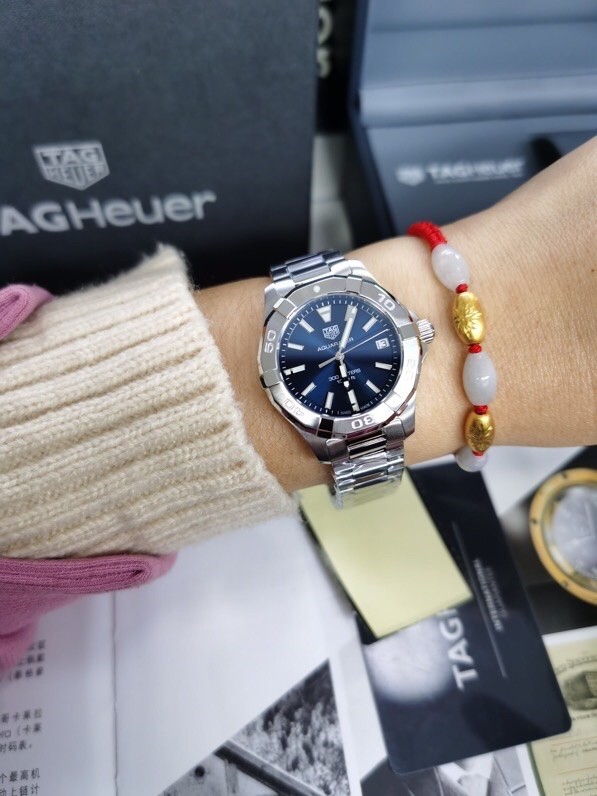 TAG Heuer Stainless Steel Quartz Watch view 3
