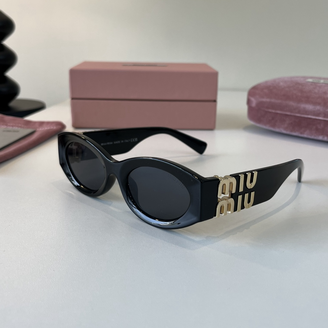 Miu Miu miumiu , Sunglasses view 4