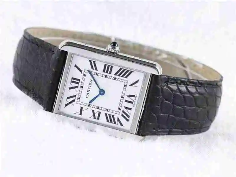 Cartier TANK-SOLO Small 31 24, medium 35 27, thickness 5.5 Watch view 4