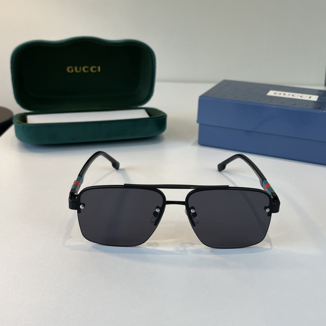 Gucci Sunglasses view 3