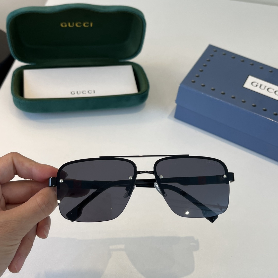 Gucci Sunglasses view 6