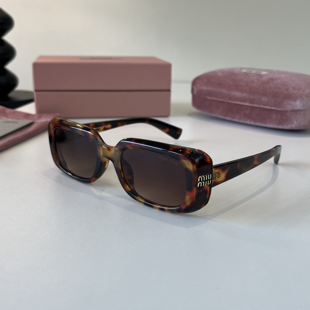 Miu Miu miumiu , Sunglasses view 4