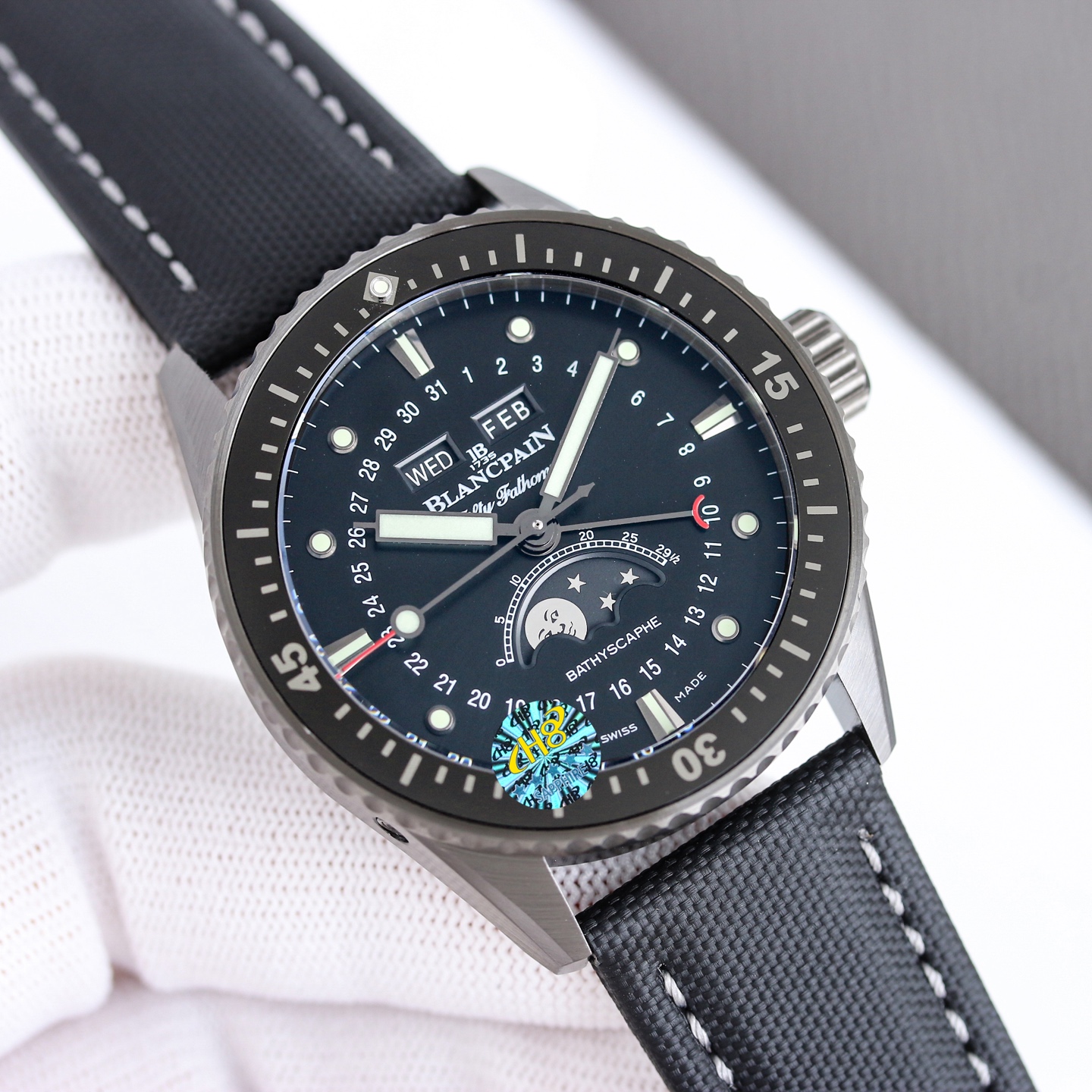 Ceramic Watch view 3