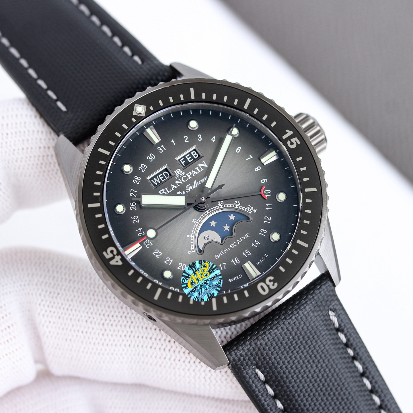Ceramic Watch view 4
