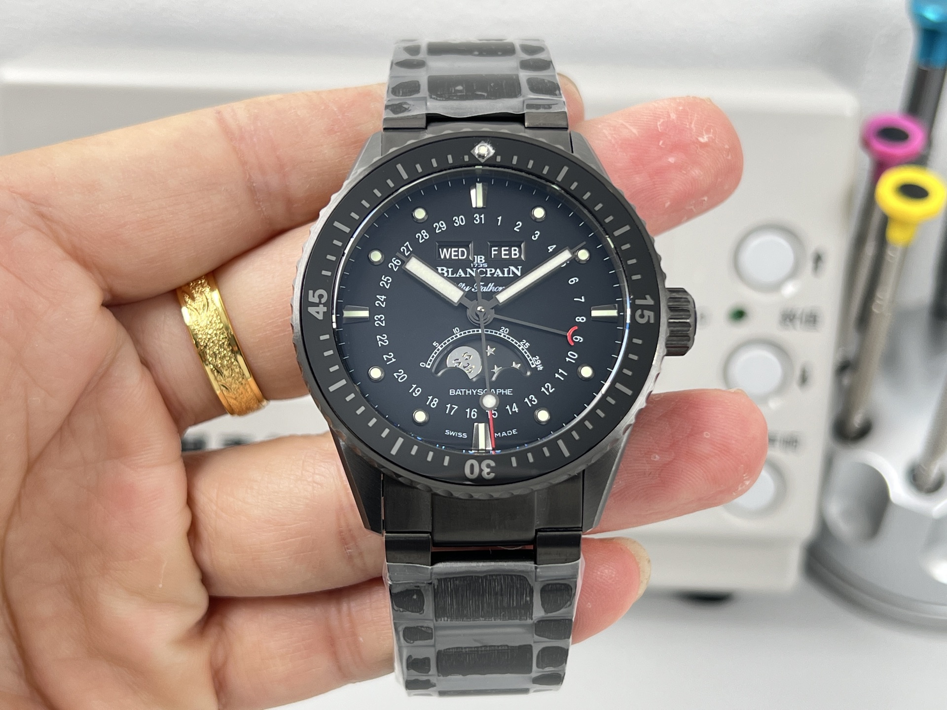 Ceramic Watch view 1