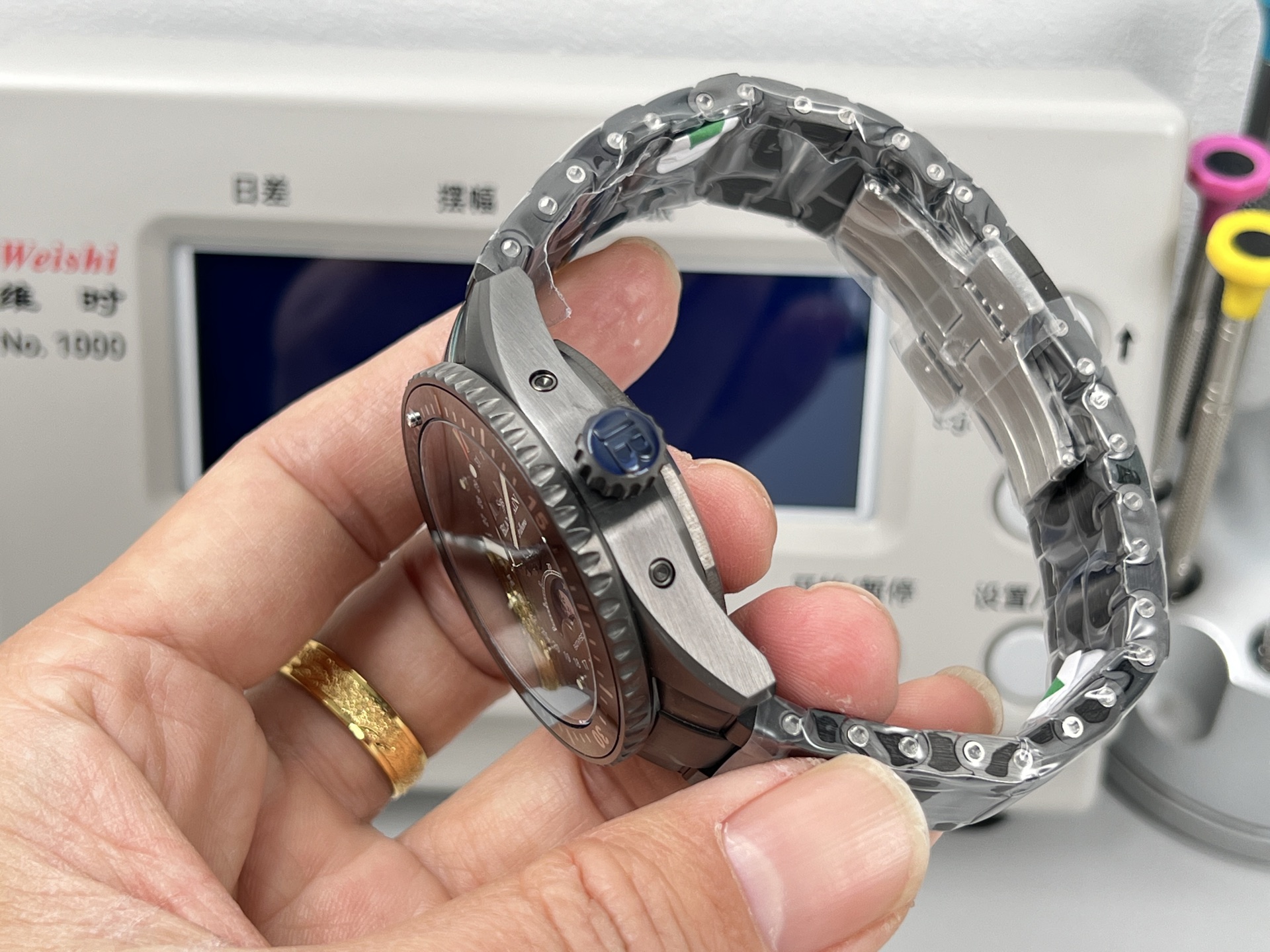 Ceramic Watch view 5