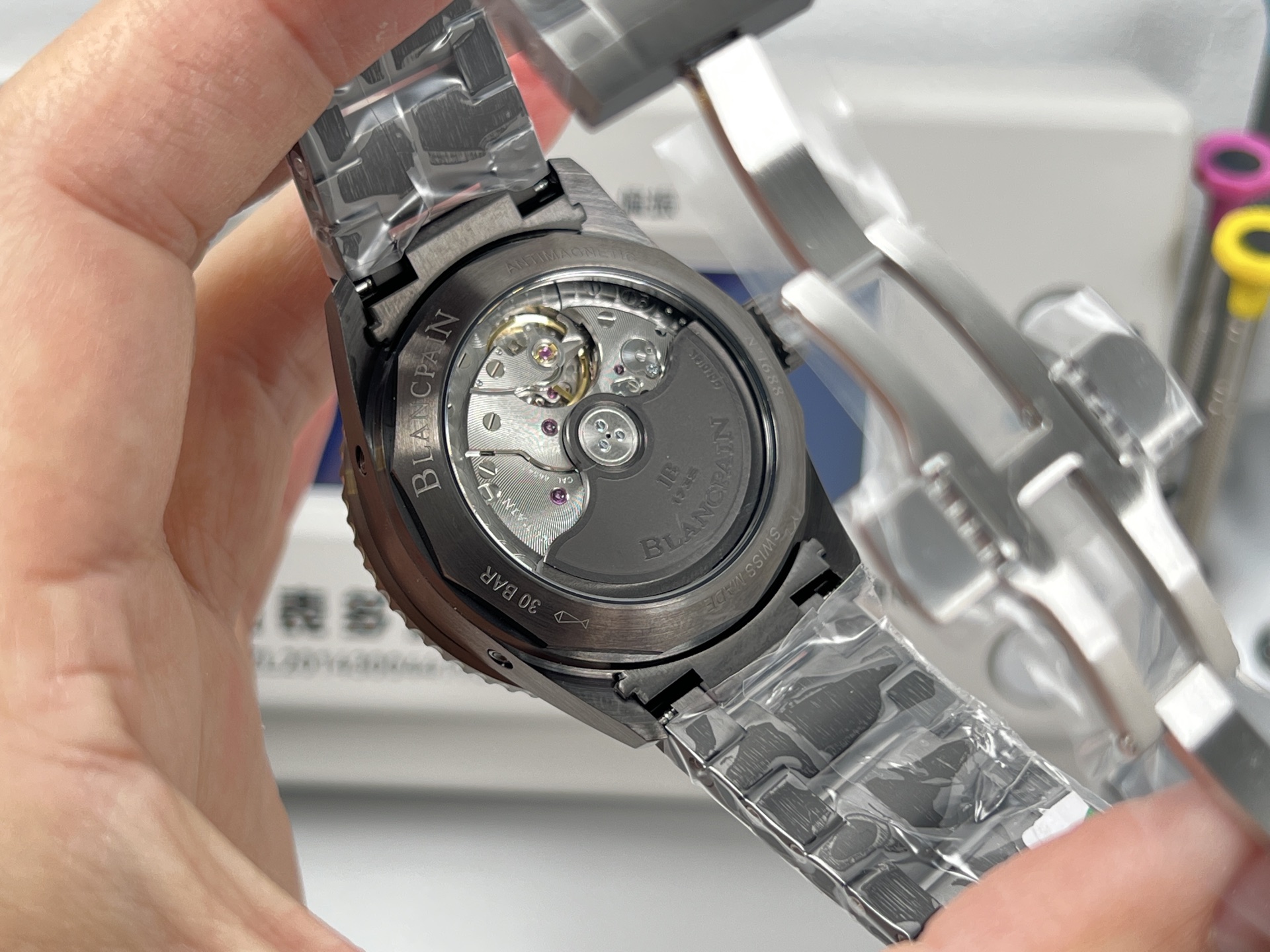 Ceramic Watch view 6