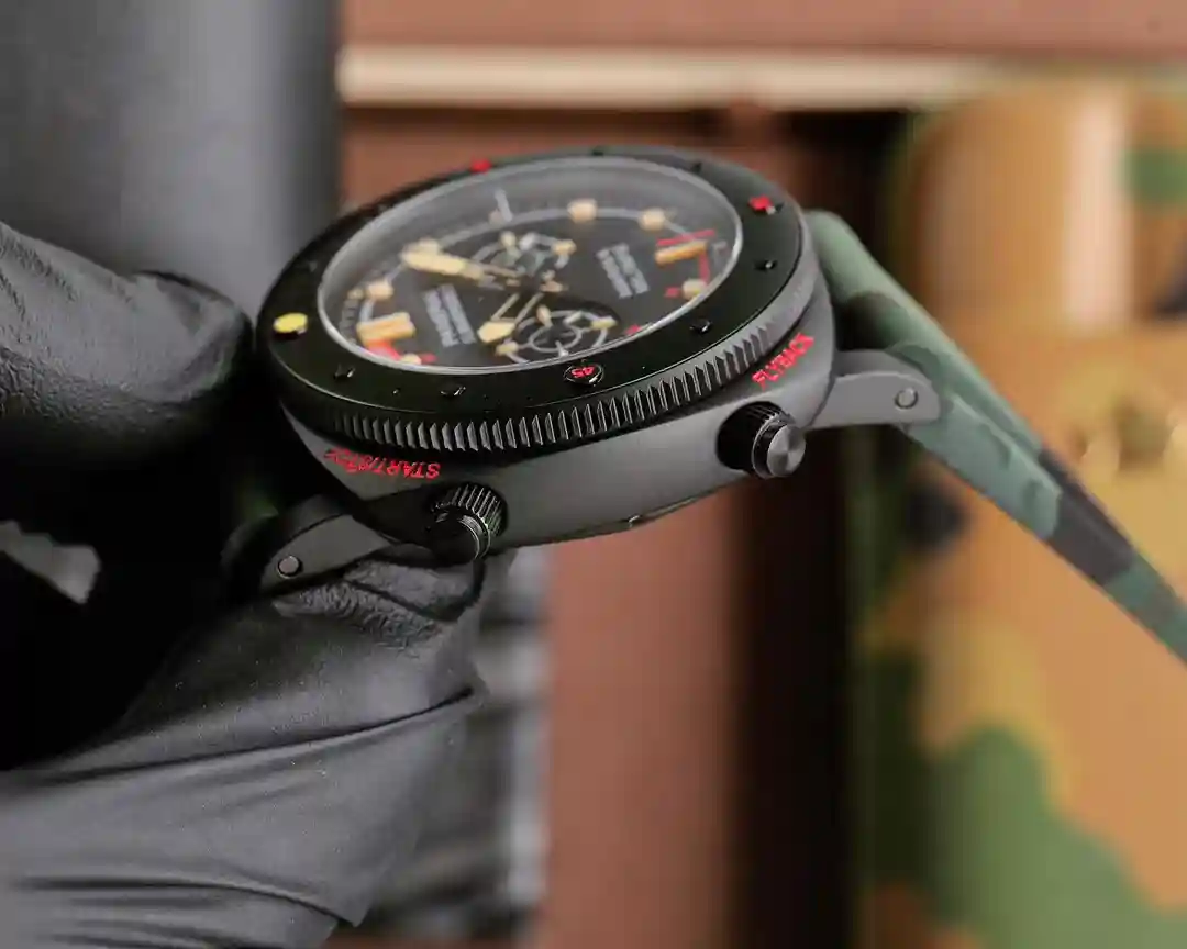 General Watches Panerai 880 Watch view 9