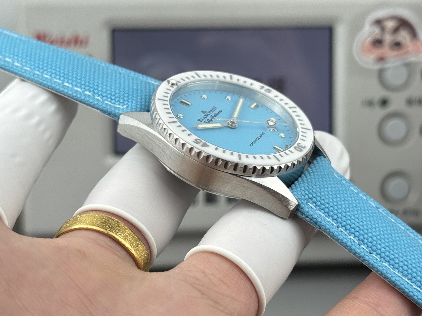 Ceramic Watch view 6