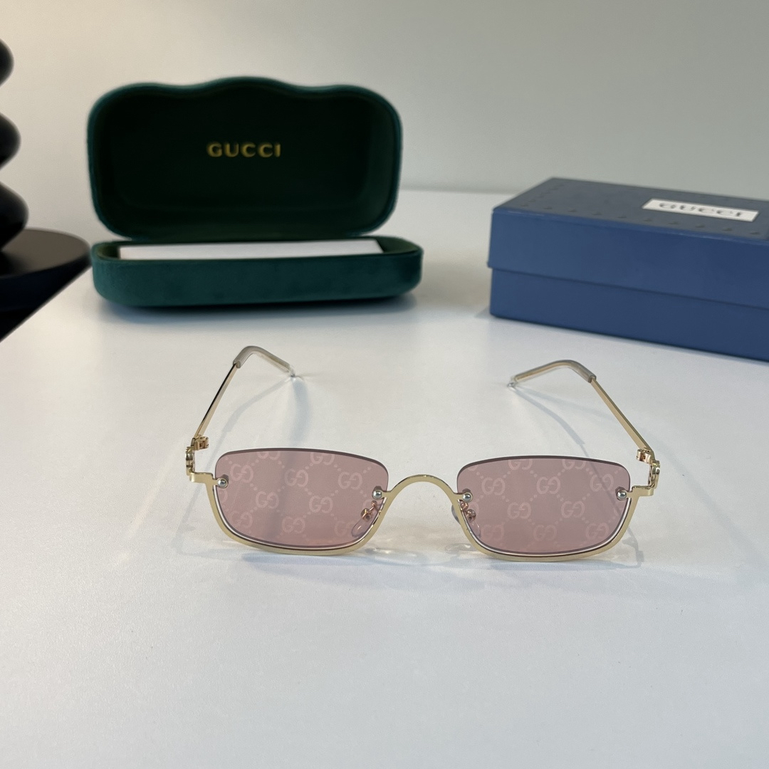 Gucci . ! ! Sunglasses view 3