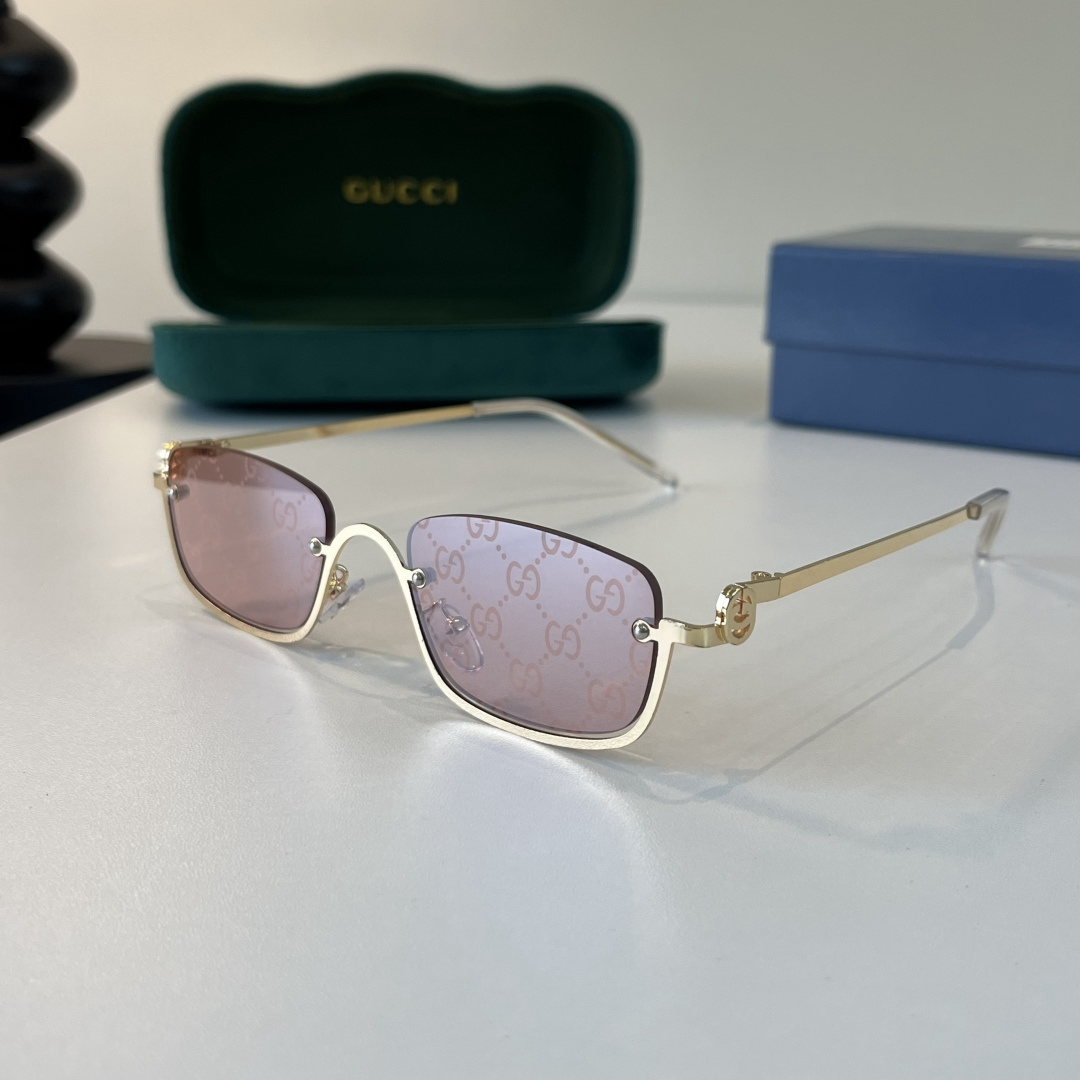Gucci . ! ! Sunglasses view 4