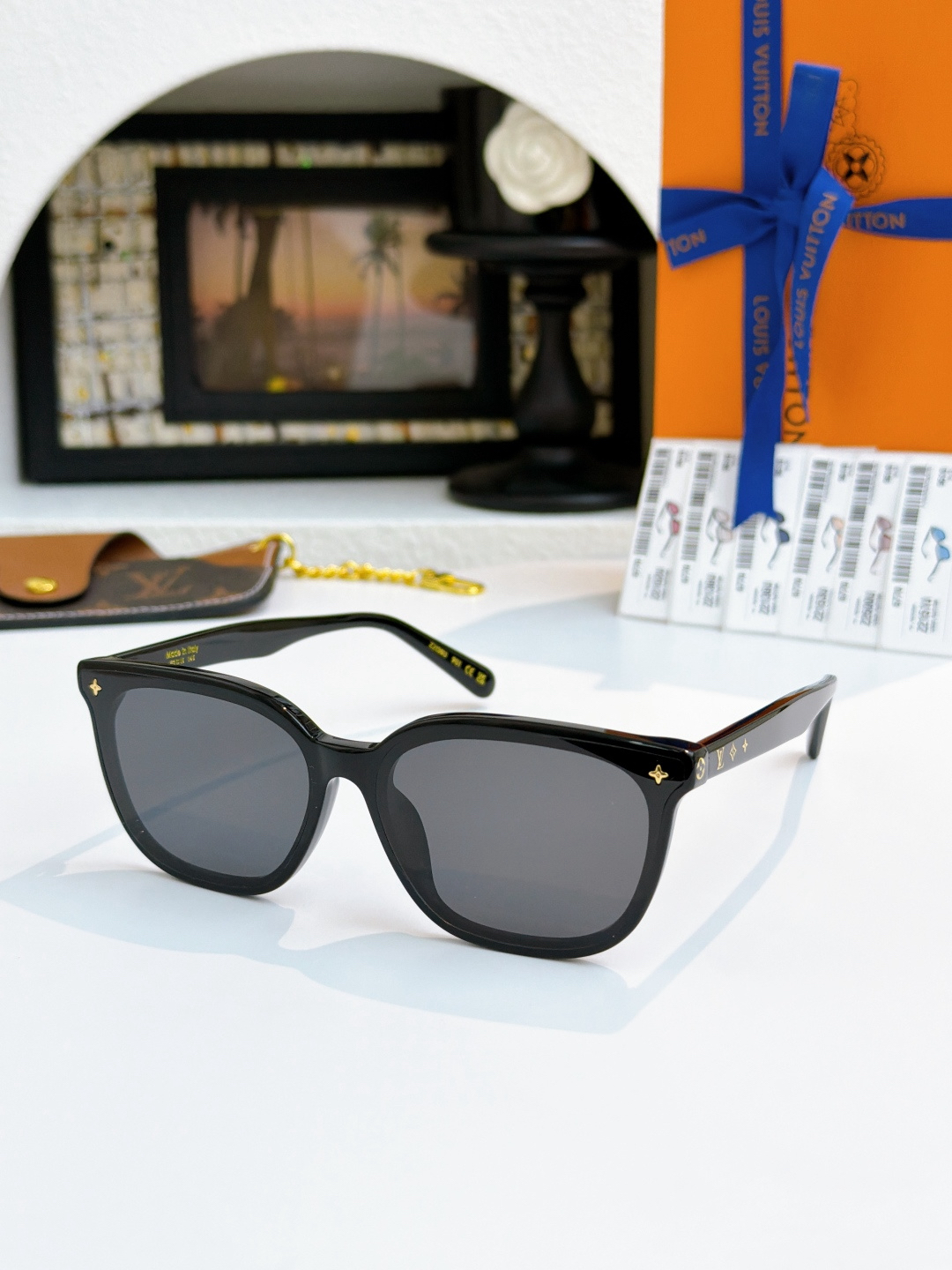 LOUIS VUITTO Z2136 Z2151 Z2152 Z2153 Z2154 Size 63-15-146 1208140 Sunglasses view 1