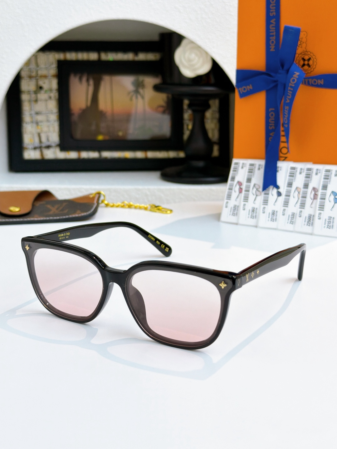 LOUIS VUITTO Z2136 Z2151 Z2152 Z2153 Z2154 Size 63-15-146 1208140 Sunglasses view 4