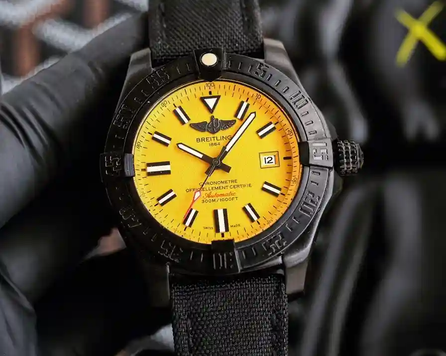 General Watches Breitling white 530 black 550 Watch view 4