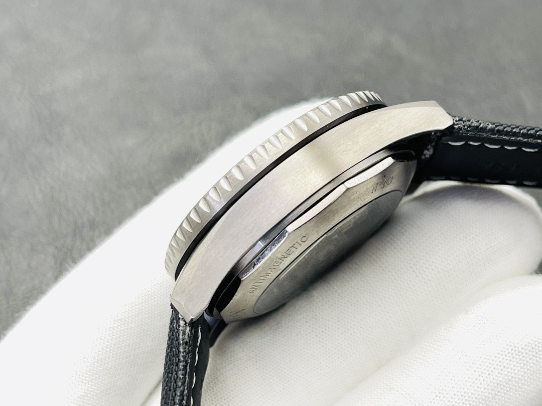 Automatic Watch view 6