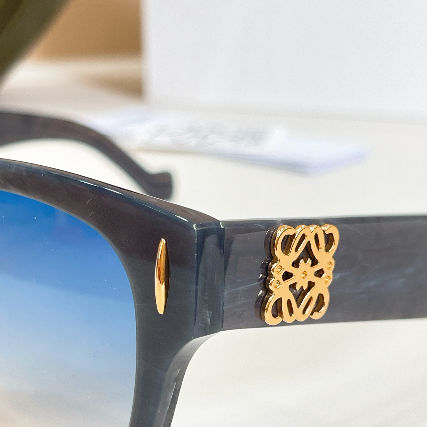 LOEWE EL:LW50069I Size 51-19-140 Sunglasses view 3