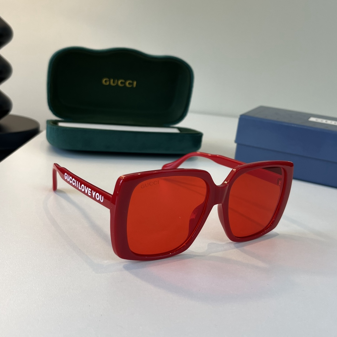 Gucci 2026 , , Sunglasses view 2