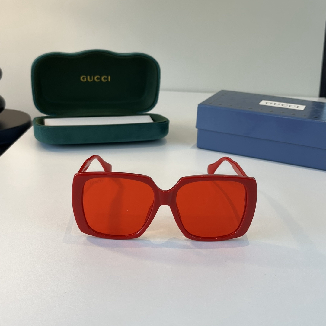 Gucci 2026 , , Sunglasses view 3
