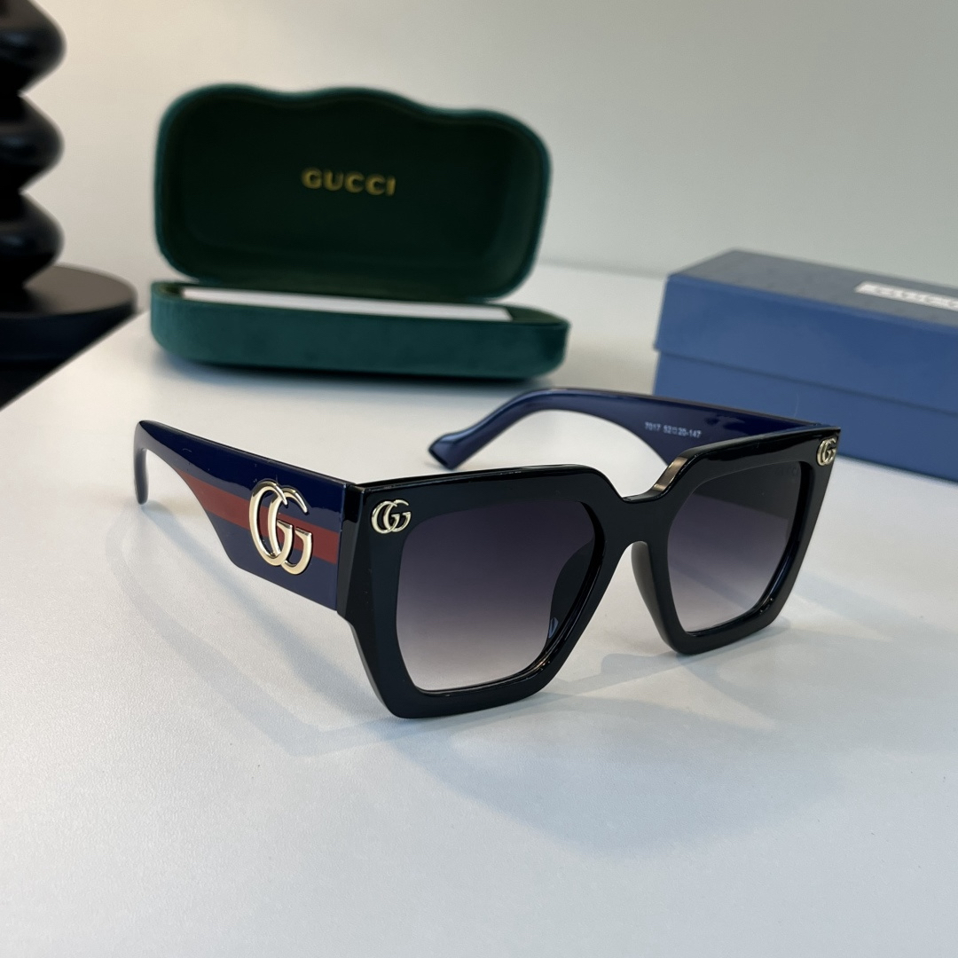Gucci Sunglasses view 2