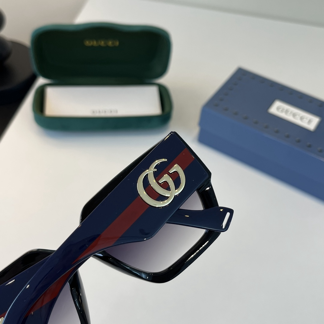 Gucci Sunglasses view 8