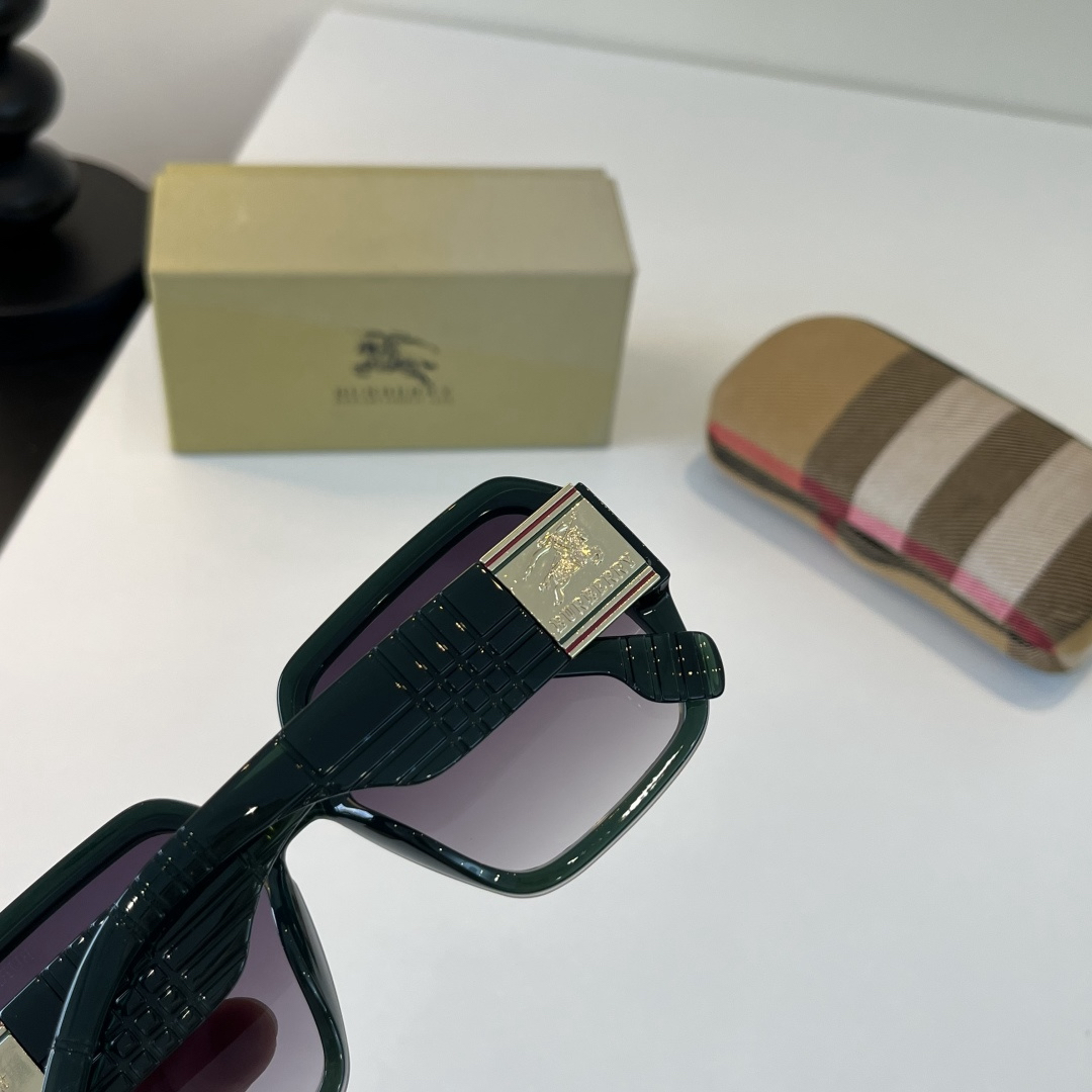 Burberry 2026 Sunglasses view 7