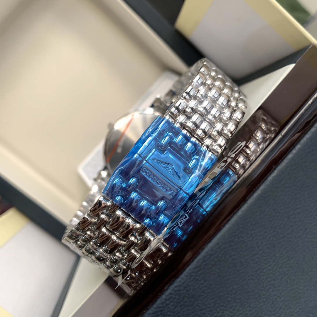 Longines Quartz Watch view 8