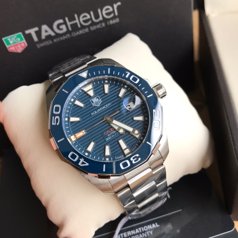 TAG Heuer Aquaracer Stainless Steel Automatic 41mm Watch view 4