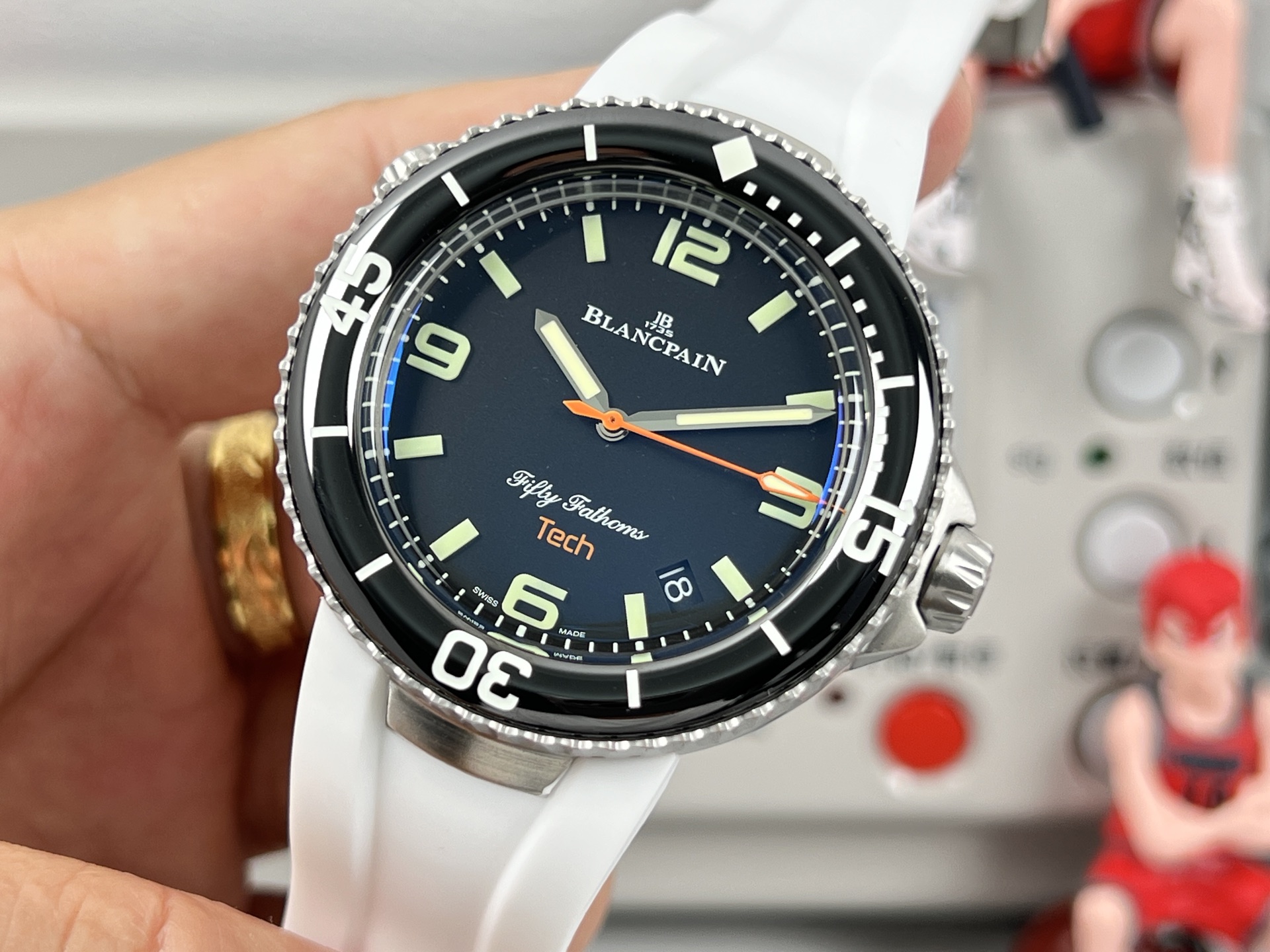 Automatic Watch view 3