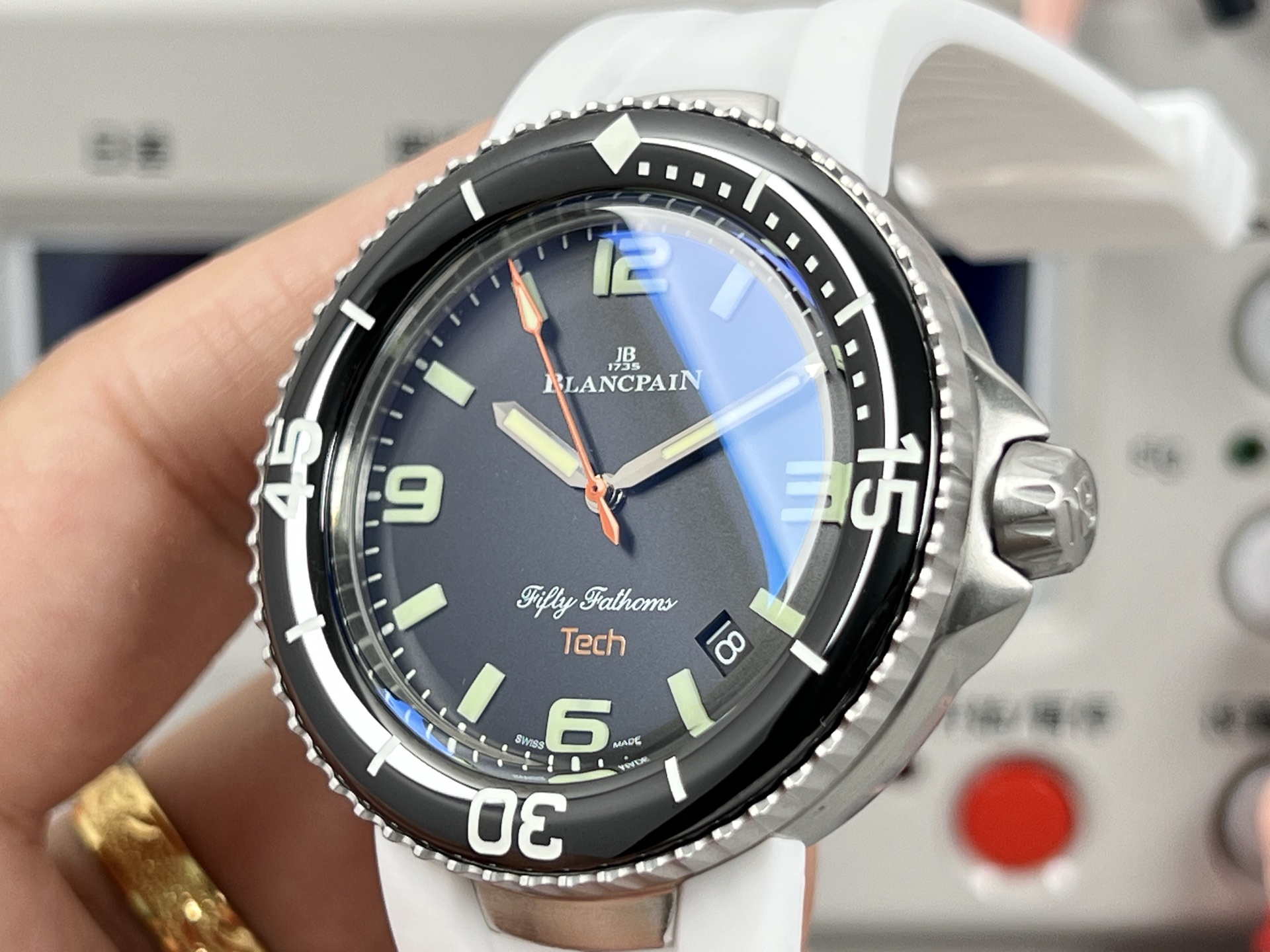 Automatic Watch view 5