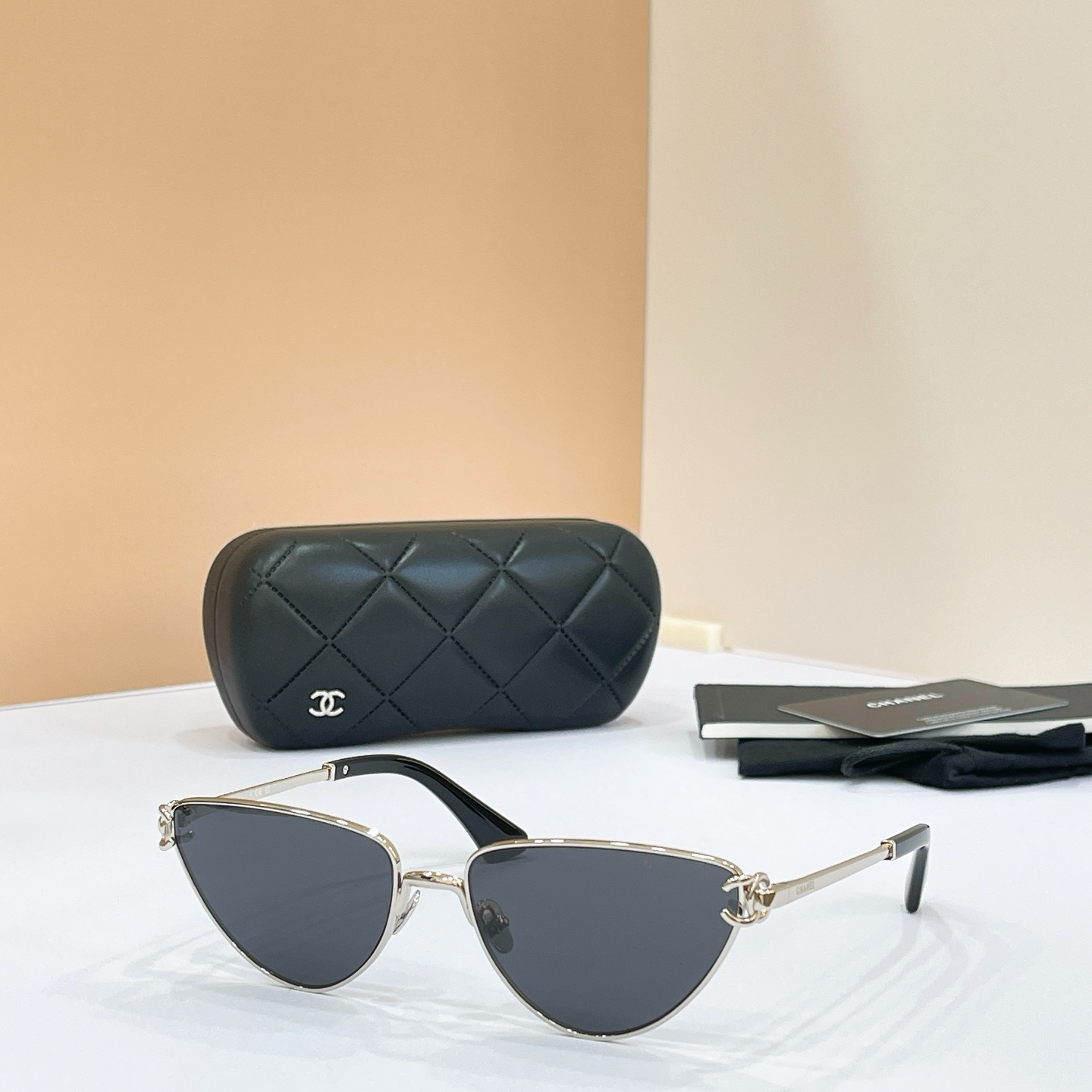 CHANE EL:4305 Size 57-17-145 Sunglasses view 4