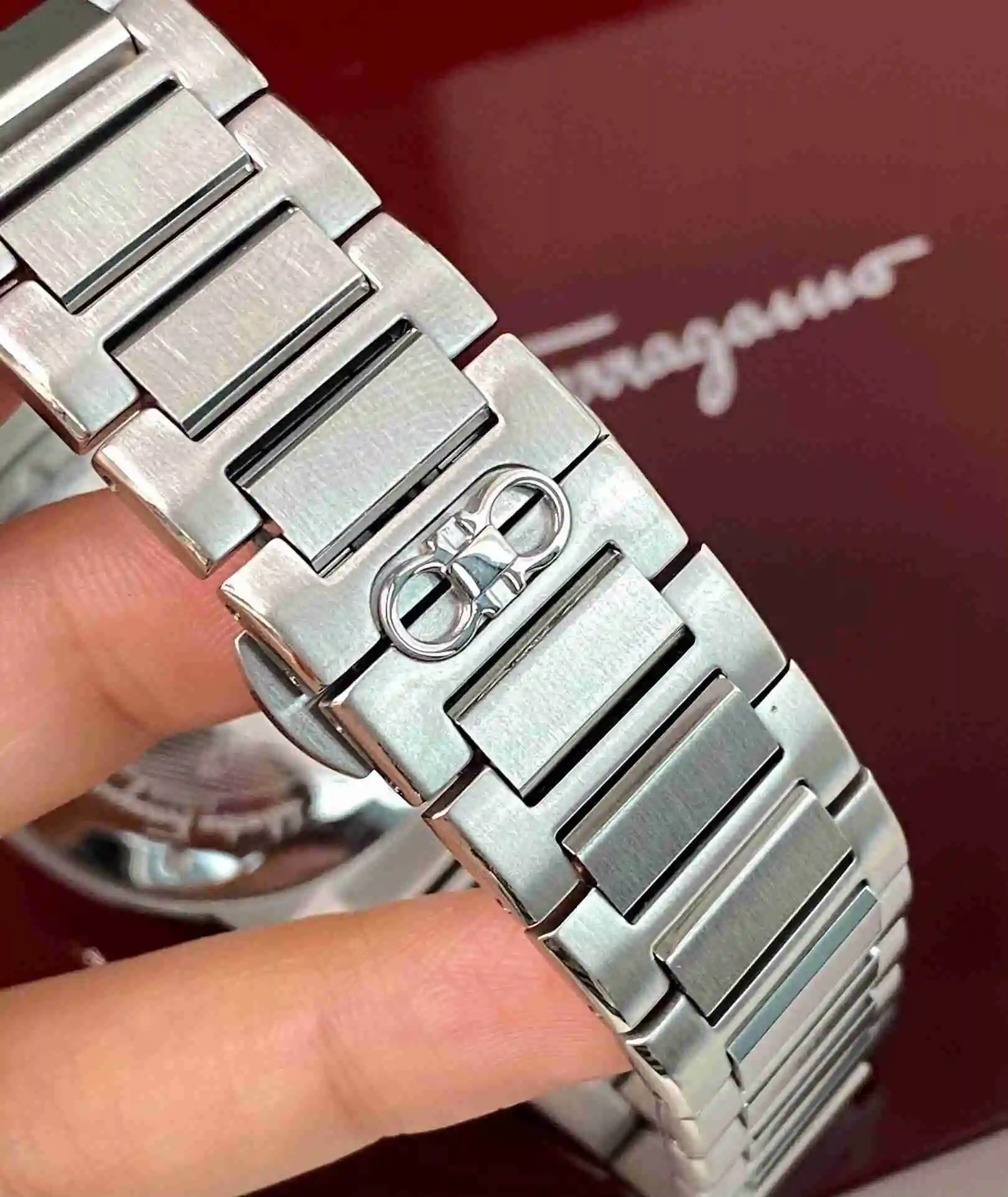 General Watches Ferragamo Watch Men's Watch Paired with Original Fully Automatic Mechanical Movement, Top Grade 316 Precision Steel Case with Mineral Super Strong Mirror Diameter 41mm KK08800 view 2