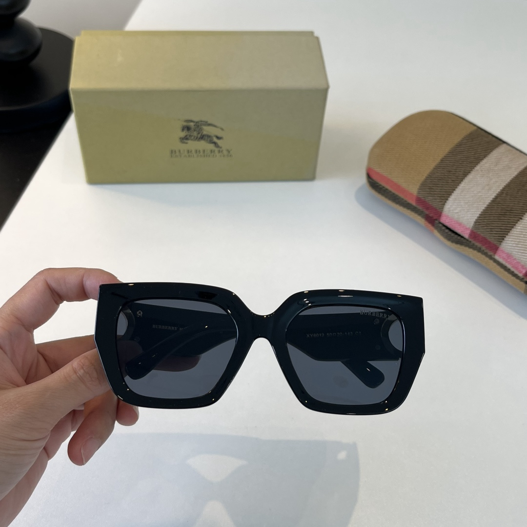 Burberry Sunglasses view 6