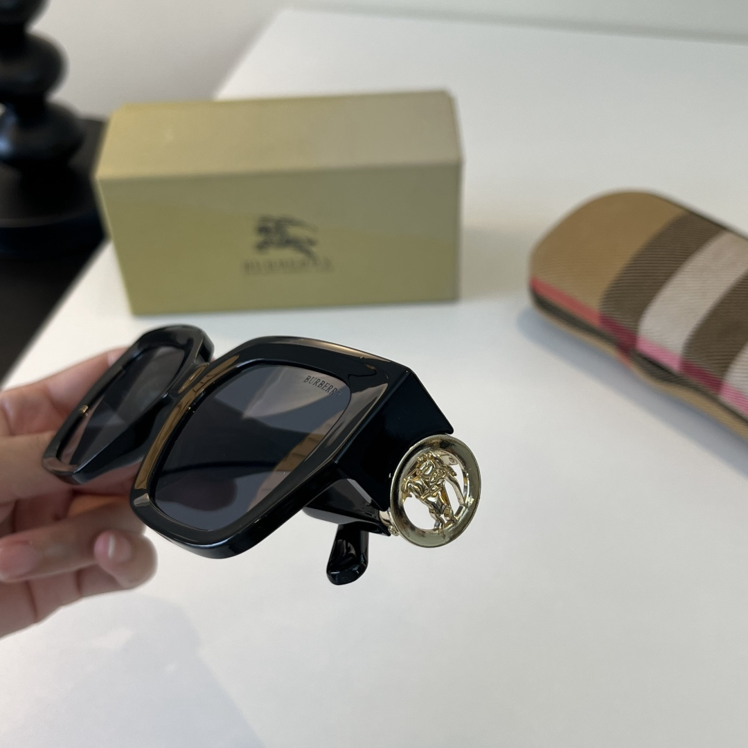Burberry Sunglasses view 7