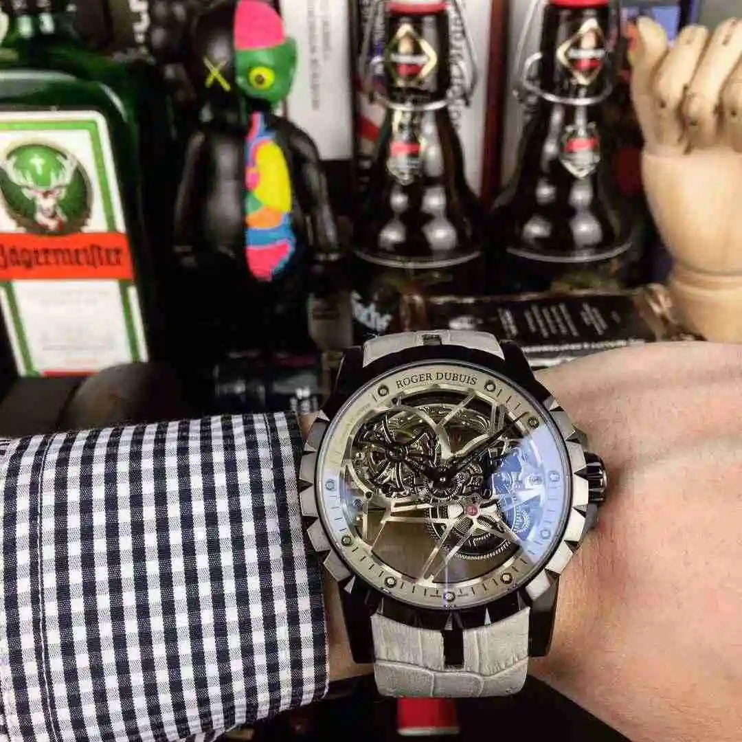 General Watches Roger Dubby 400 rose 420 Watch view 5