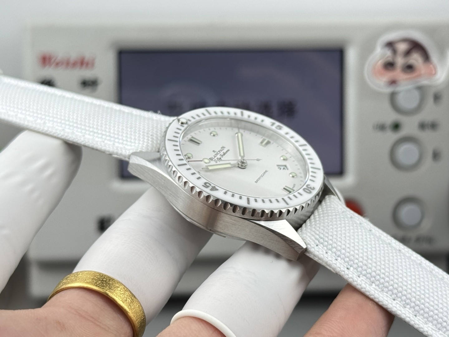 Ceramic Watch view 6