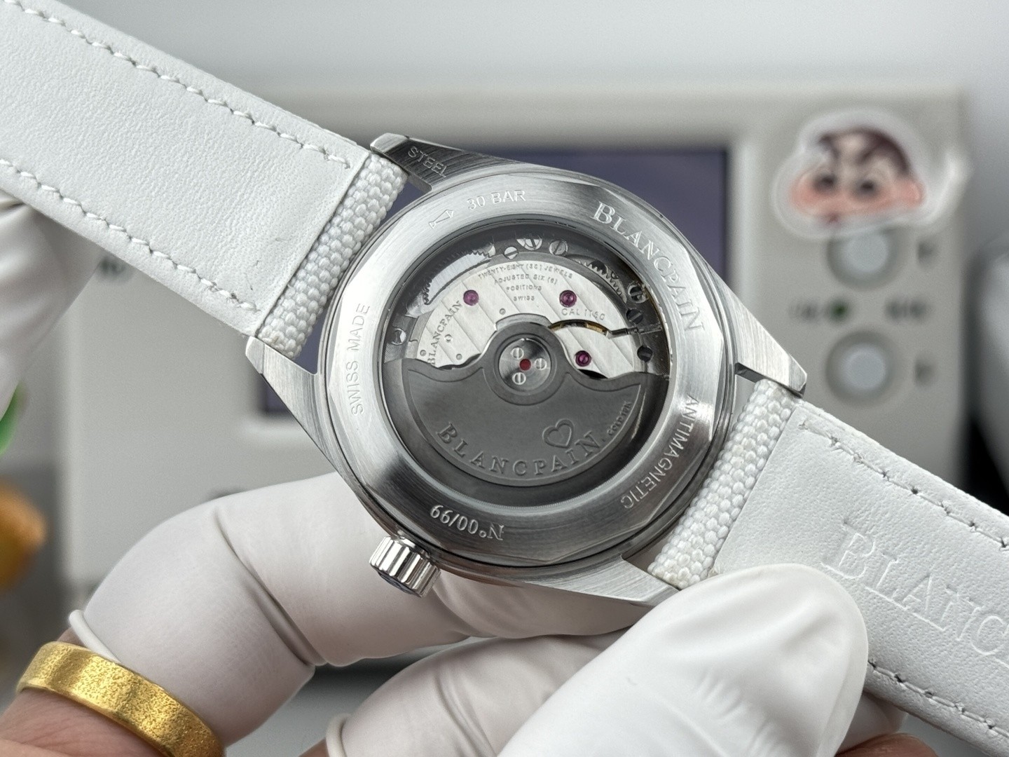 Ceramic Watch view 8
