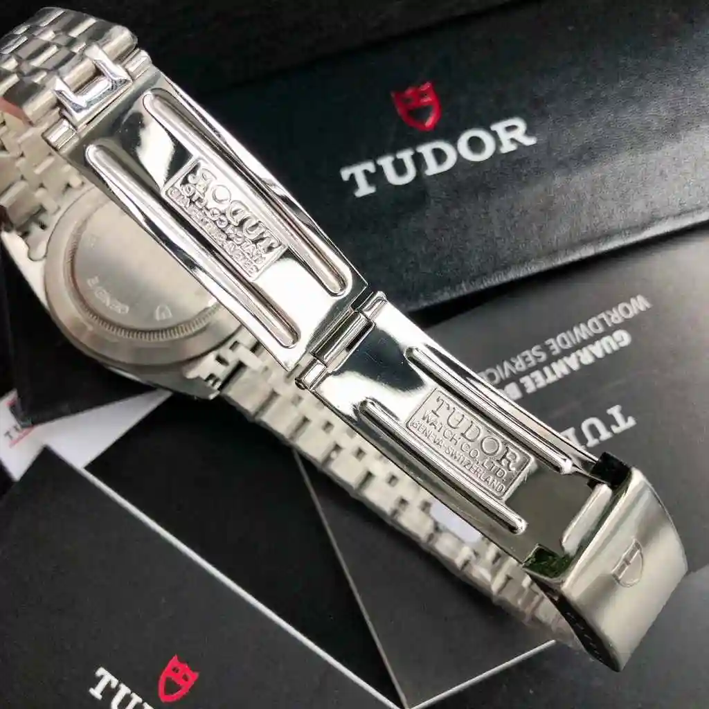 General Watches Emperor Tuo White 480 Gold 500 Watch view 2