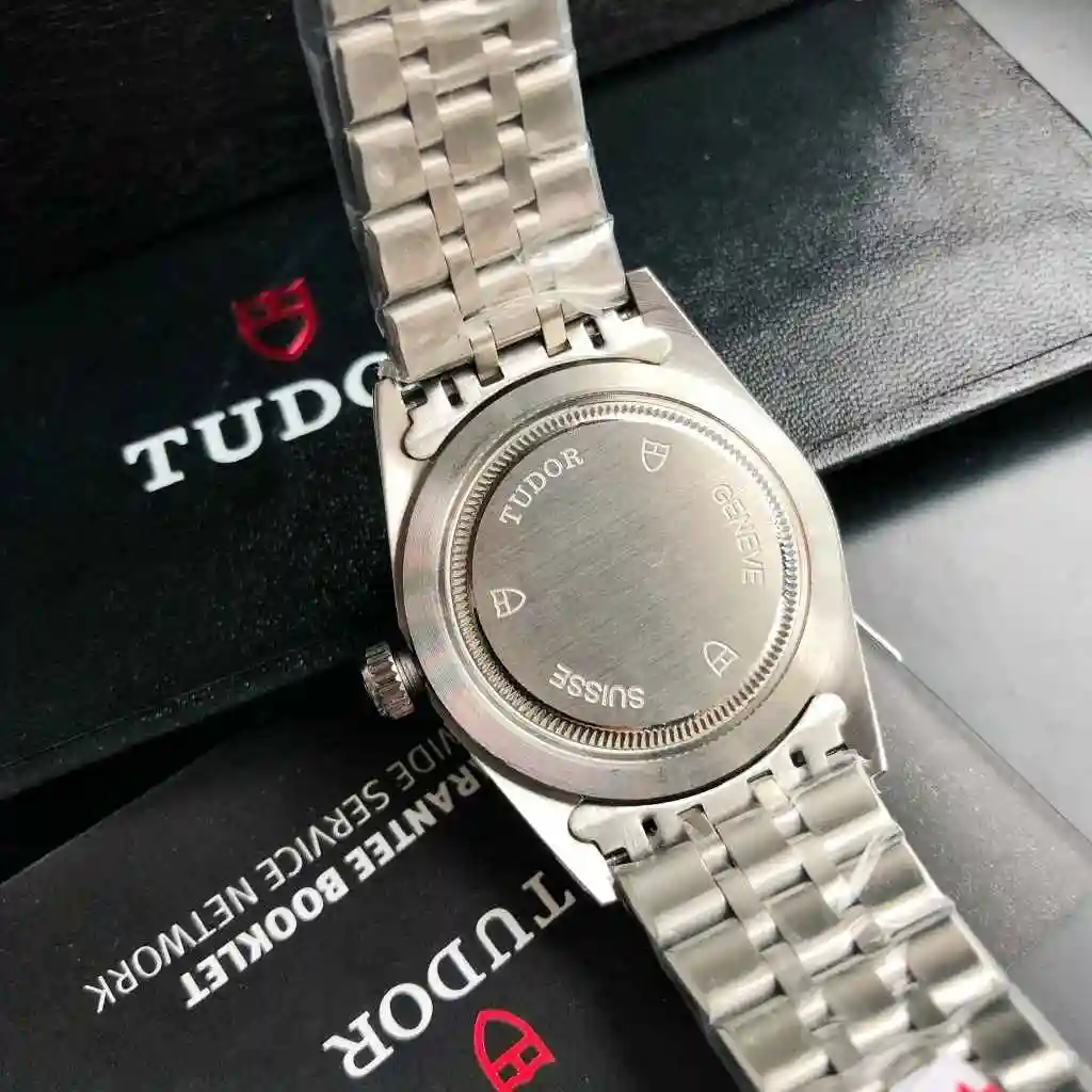General Watches Emperor Tuo White 480 Gold 500 Watch view 4