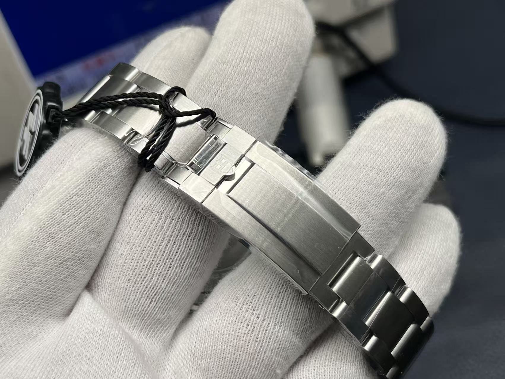 Tudor 43mm Watch view 8