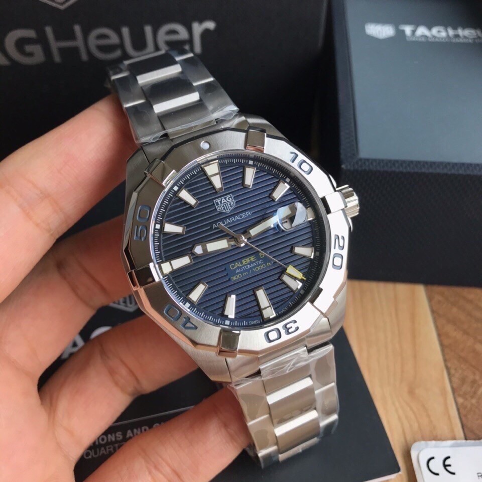 TAG Heuer Aquaracer Stainless Steel Automatic 43mm Watch view 2