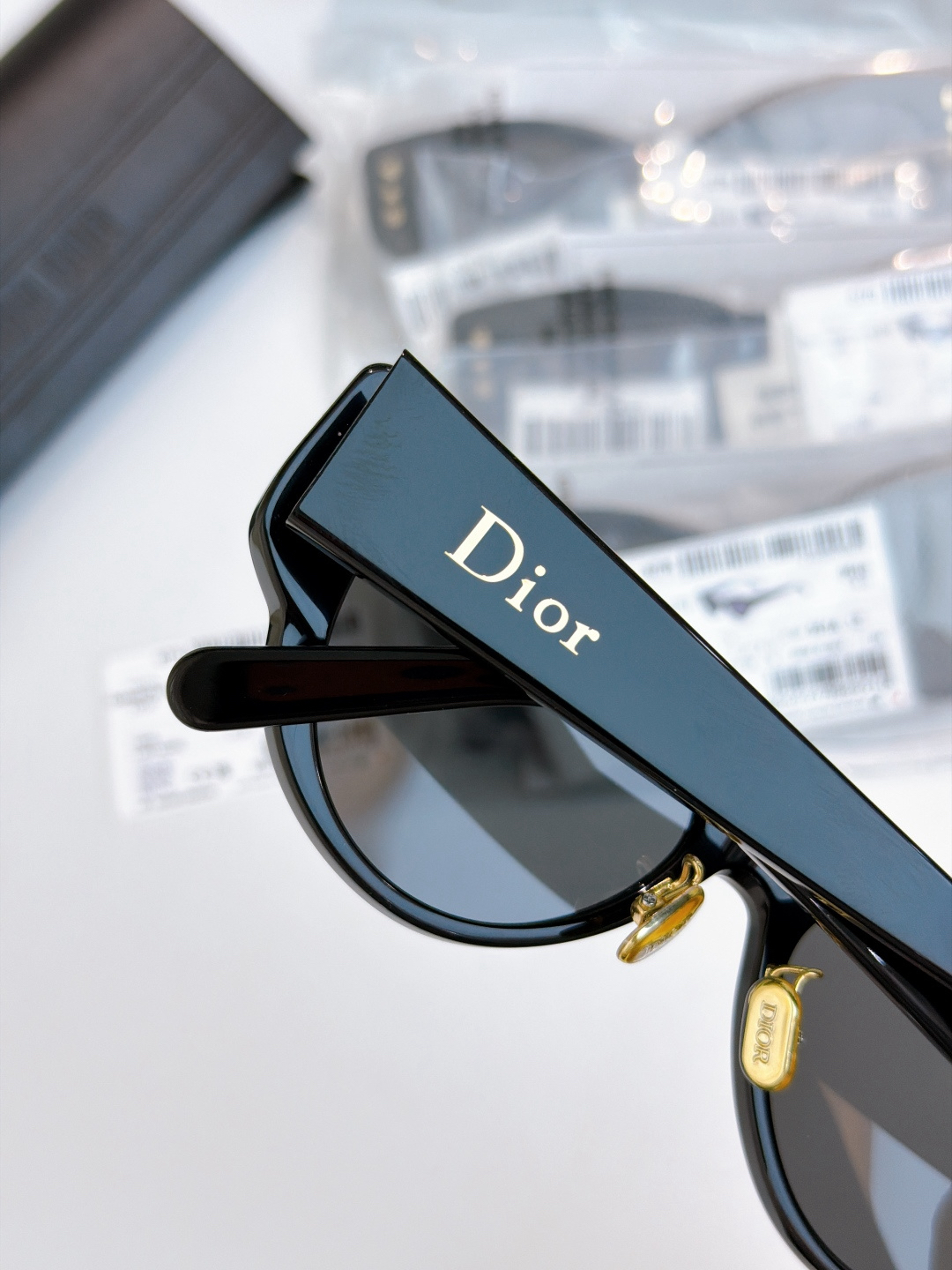 DIO DiorLuckyCharms B1F Size 53-17-145 1208140 Sunglasses view 4